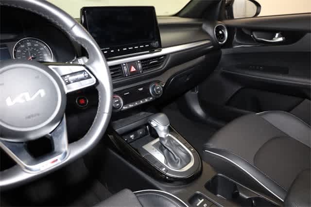 Thumbnail: 2024 Kia Forte - 23