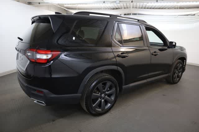 Thumbnail: 2023 Honda Pilot - 8