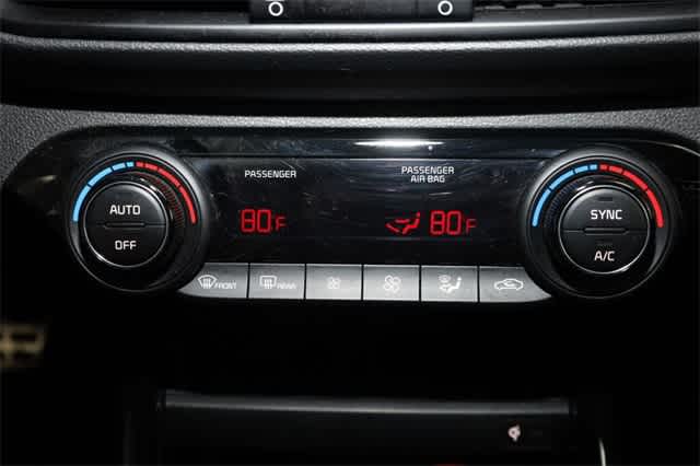 Thumbnail: 2023 Kia Forte - 30