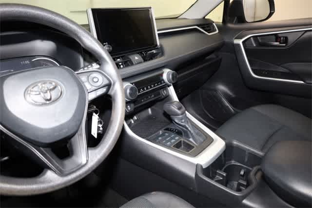 Thumbnail: 2023 Toyota RAV4 - 23