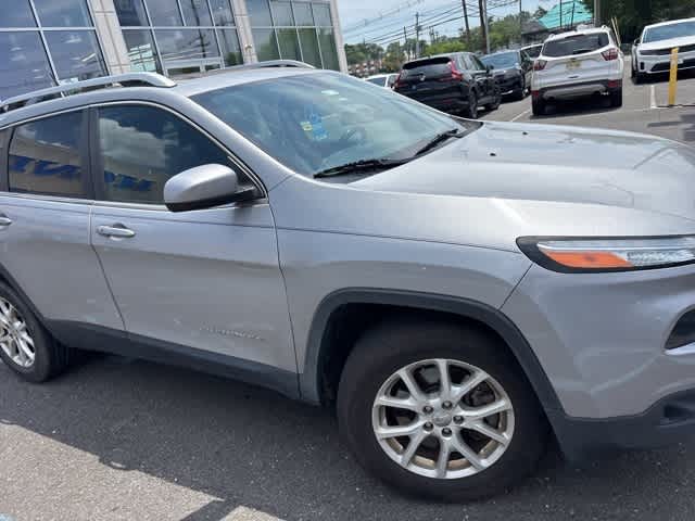 Thumbnail: 2015 Jeep Cherokee - 21