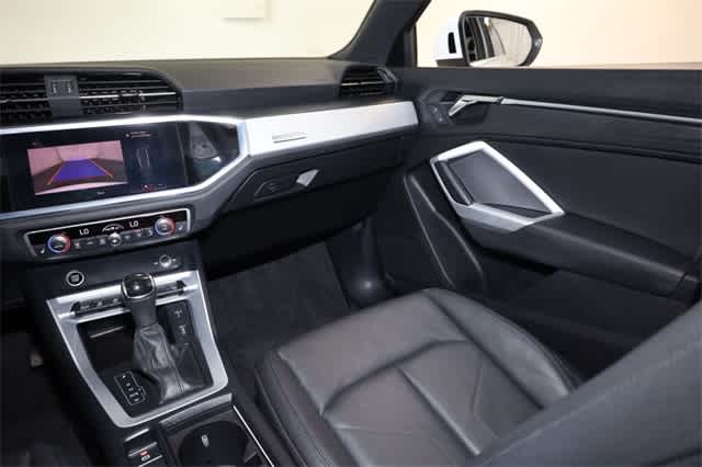 Thumbnail: 2021 Audi Q3 - 34