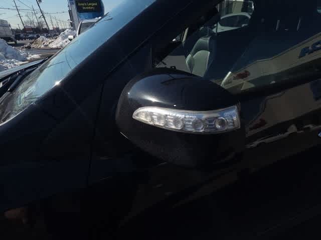 Thumbnail: 2011 Hyundai Tucson - 24