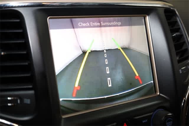 Thumbnail: 2017 Jeep Grand Cherokee - 24