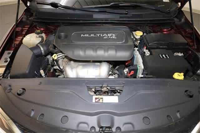 Thumbnail: 2016 Chrysler 200 - 37