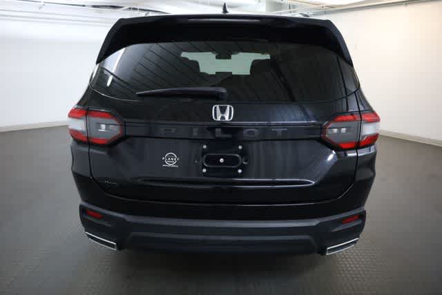 Thumbnail: 2023 Honda Pilot - 6