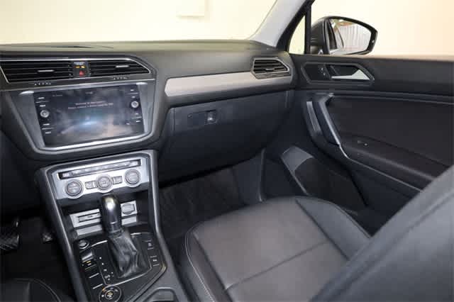 Thumbnail: 2019 Volkswagen Tiguan - 18