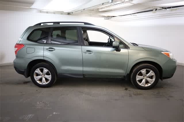 Thumbnail: 2016 Subaru Forester - 9