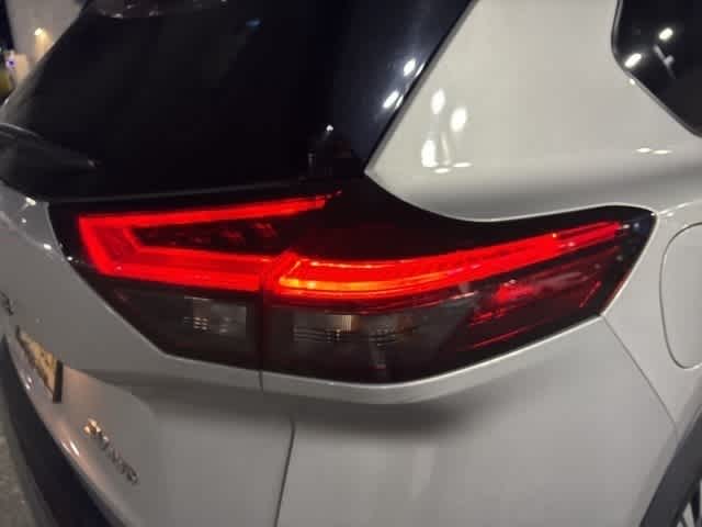 Thumbnail: 2021 Nissan Rogue - 24