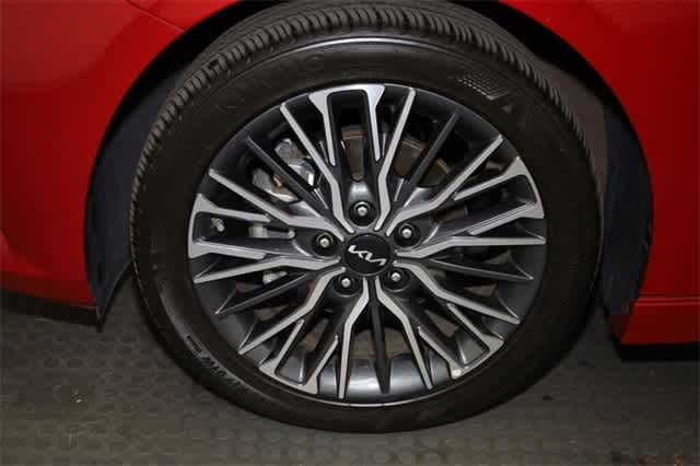 Thumbnail: 2024 Kia Forte - 37