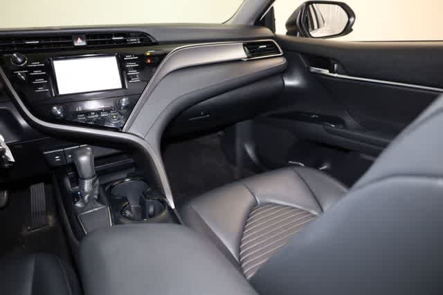 Thumbnail: 2019 Toyota Camry - 22