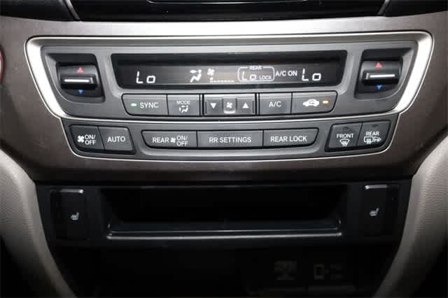 Thumbnail: 2022 Honda Pilot - 32