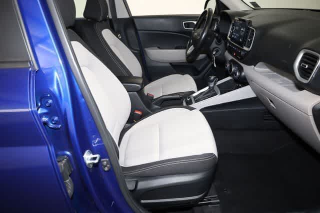 Thumbnail: 2022 Hyundai Venue - 34