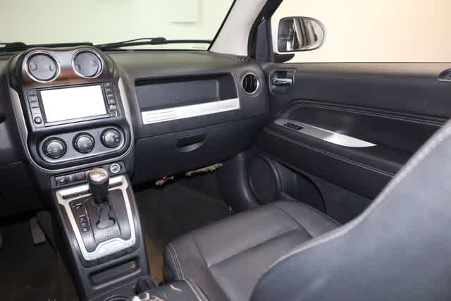 Thumbnail: 2016 Jeep Compass - 22