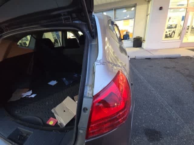 2011 Nissan Rogue S 36
