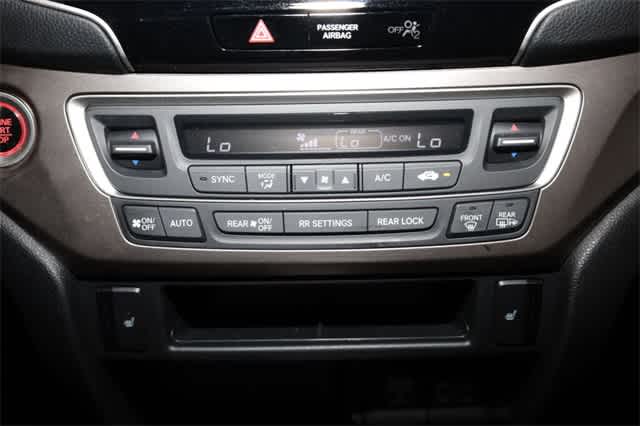 Thumbnail: 2022 Honda Pilot - 30
