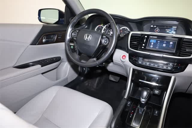 Thumbnail: 2017 Honda Accord - 16