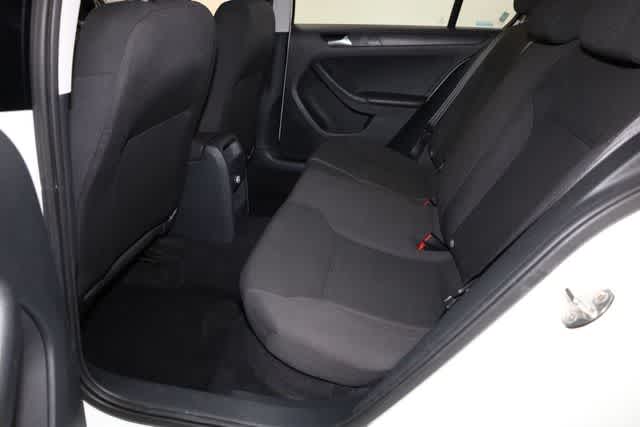 Thumbnail: 2015 Volkswagen Jetta - 20