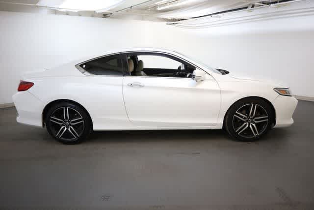 Thumbnail: 2016 Honda Accord - 9