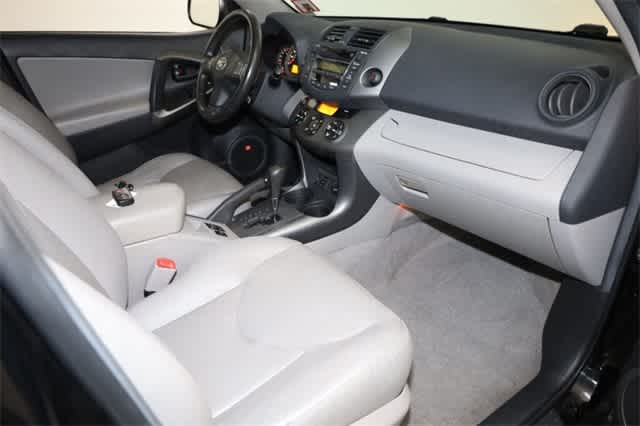 Thumbnail: 2011 Toyota RAV4 - 19