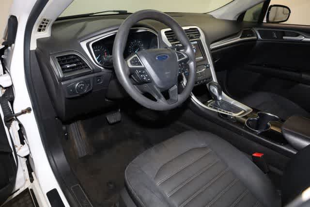 Thumbnail: 2014 Ford Fusion - 14