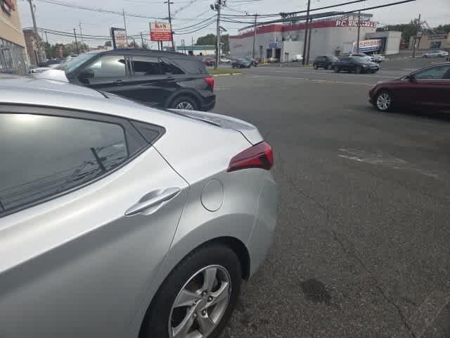 Thumbnail: 2016 Hyundai Elantra - 5
