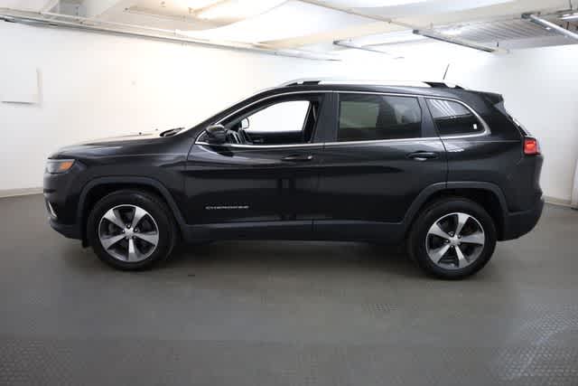 Thumbnail: 2019 Jeep Cherokee - 3
