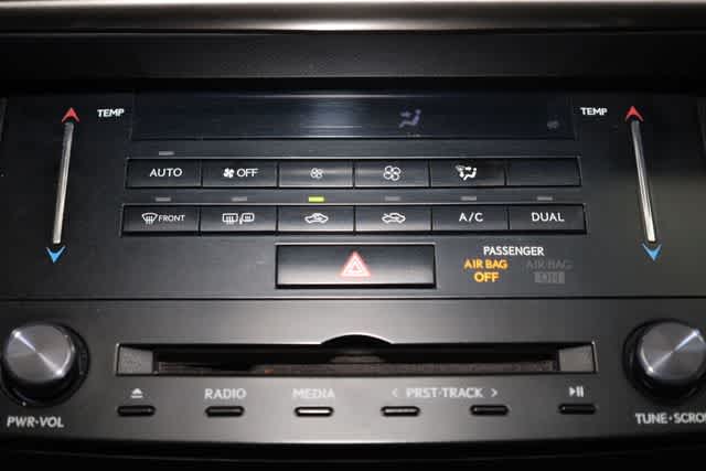 Thumbnail: 2014 Lexus IS - 31