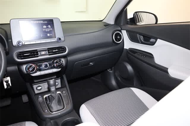 Thumbnail: 2022 Hyundai Kona - 18