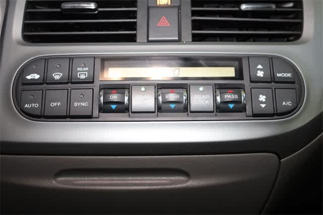 Thumbnail: 2010 Honda Odyssey - 29