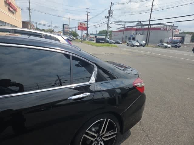 Thumbnail: 2017 Honda Accord - 5