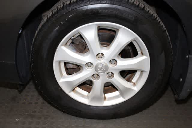Thumbnail: 2010 Toyota Camry - 32