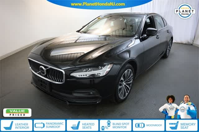 2022 Volvo S90 B6 Momentum -
                  Union, NJ