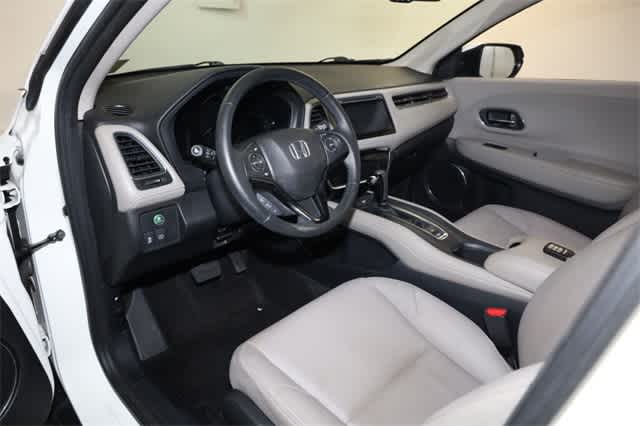 Thumbnail: 2016 Honda HR-V - 14