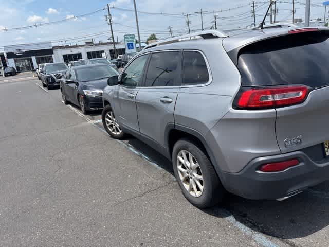 Thumbnail: 2015 Jeep Cherokee - 9