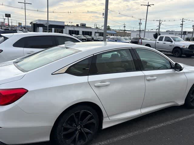 Thumbnail: 2018 Honda Accord - 13