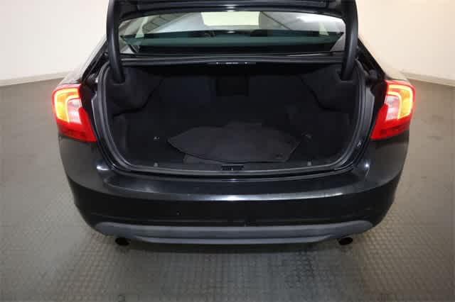 Thumbnail: 2012 Volvo S60 - 32