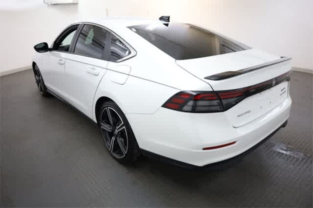 Used 2023 Honda Accord Hybrid Sport w/BSI Sedan