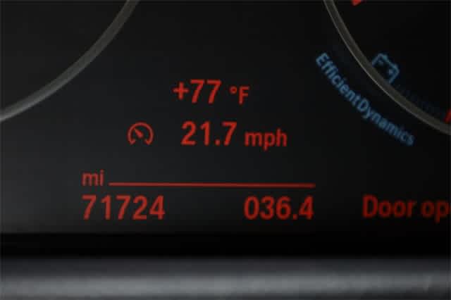 Thumbnail: 2016 BMW 3 Series - 25