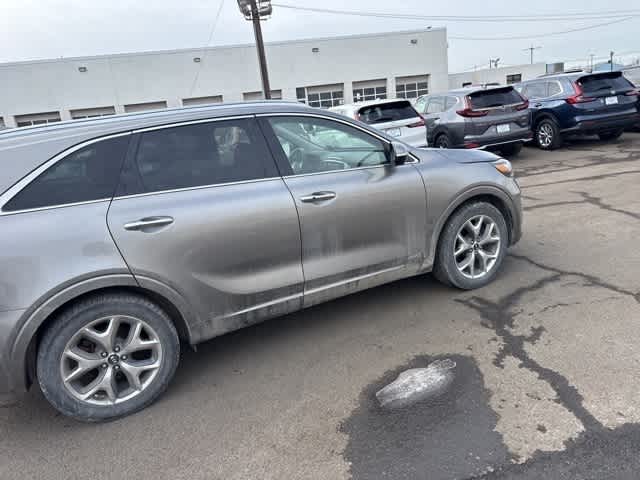 Thumbnail: 2019 Kia Sorento - 17