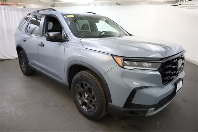 Thumbnail: 2024 Honda Pilot - 10