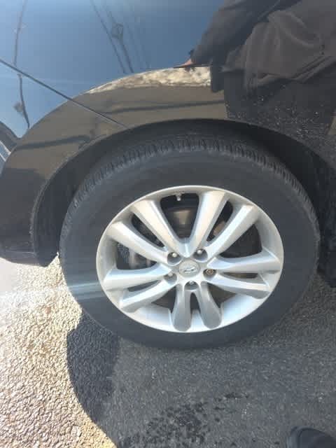 Thumbnail: 2011 Hyundai Tucson - 20