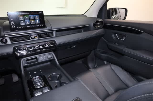 Thumbnail: 2023 Honda Pilot - 18