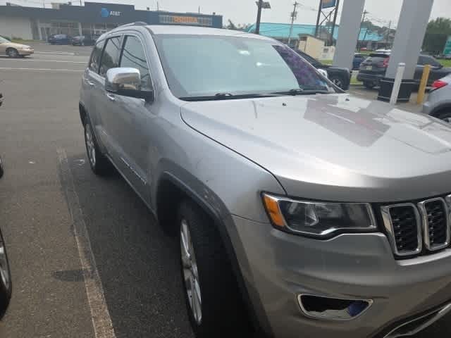 Thumbnail: 2017 Jeep Grand Cherokee - 17