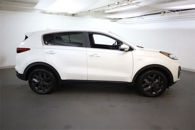 Thumbnail: 2022 Kia Sportage - 9