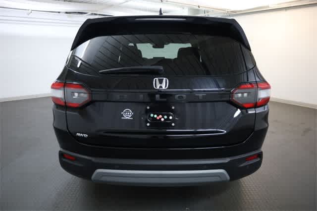 Thumbnail: 2023 Honda Pilot - 8