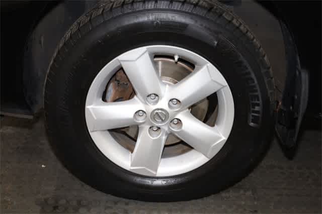 Thumbnail: 2013 Nissan Rogue - 32