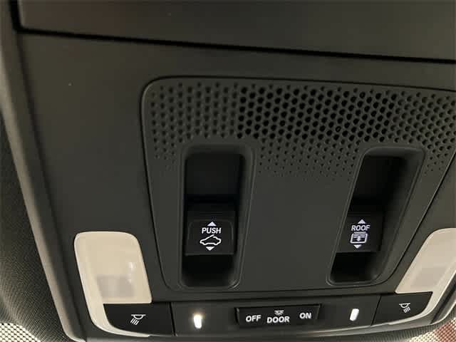 Thumbnail: 2025 Honda Pilot - 26