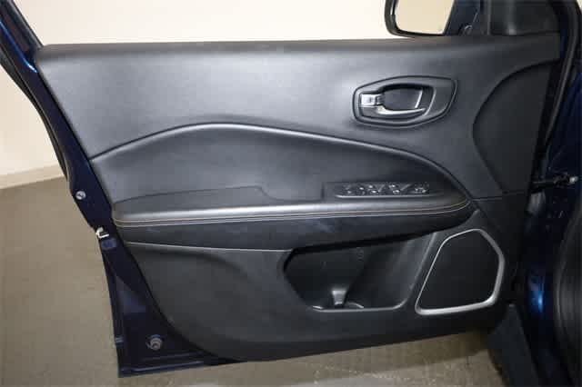 Thumbnail: 2019 Jeep Compass - 13