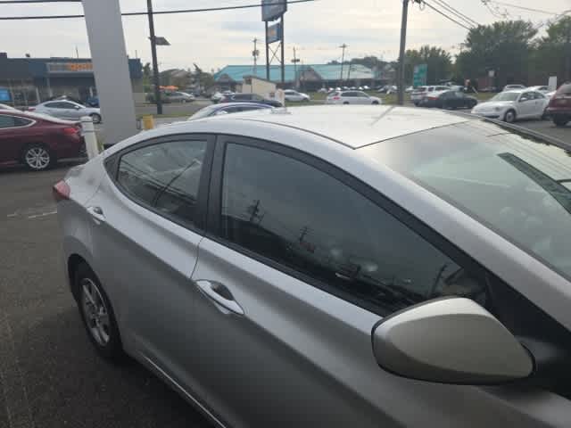 Thumbnail: 2016 Hyundai Elantra - 17